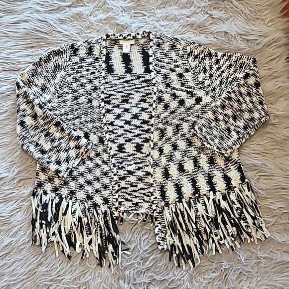 Chico's Sweaters - Chicos acrylic‎ blend white and black fringe open cardigan size 0